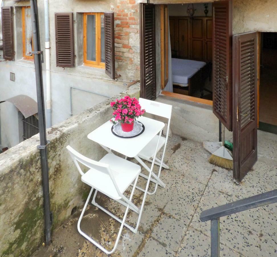 Cheap Apartment In The Old Village Colle di Val d'Elsa Eksteriør billede