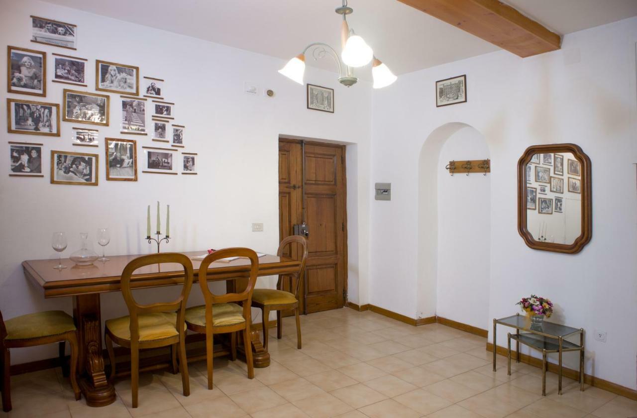 Cheap Apartment In The Old Village Colle di Val d'Elsa Eksteriør billede