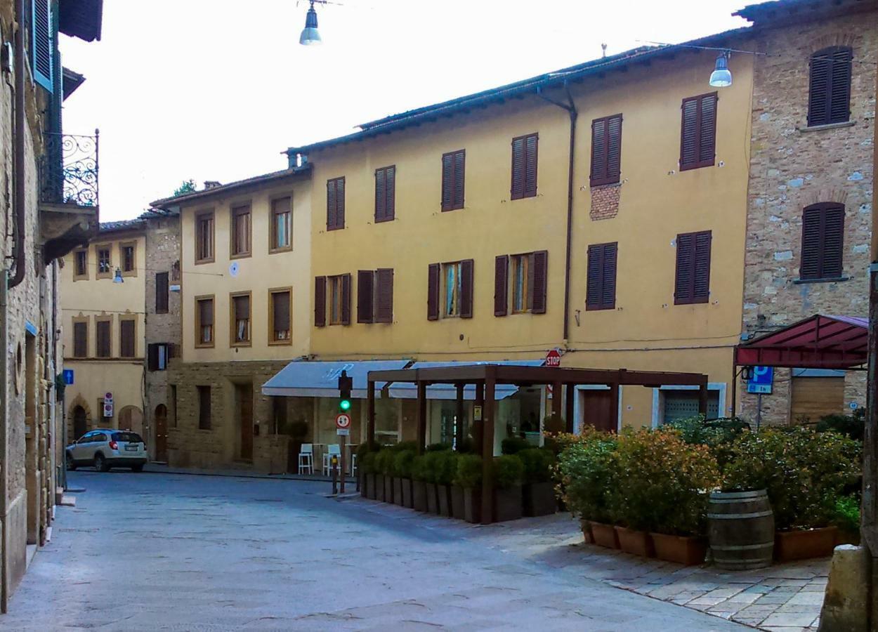 Cheap Apartment In The Old Village Colle di Val d'Elsa Eksteriør billede